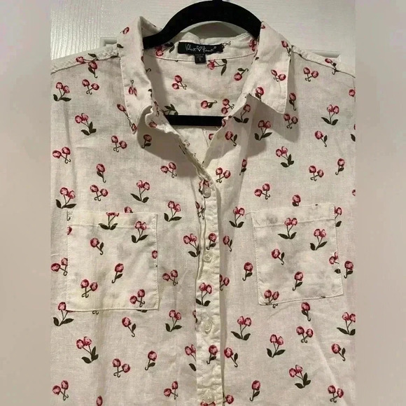 Velvet Heart Linen Blend Short Roll Sleeve Button Down Shirt Cherry Print Size S - Picture 2 of 9